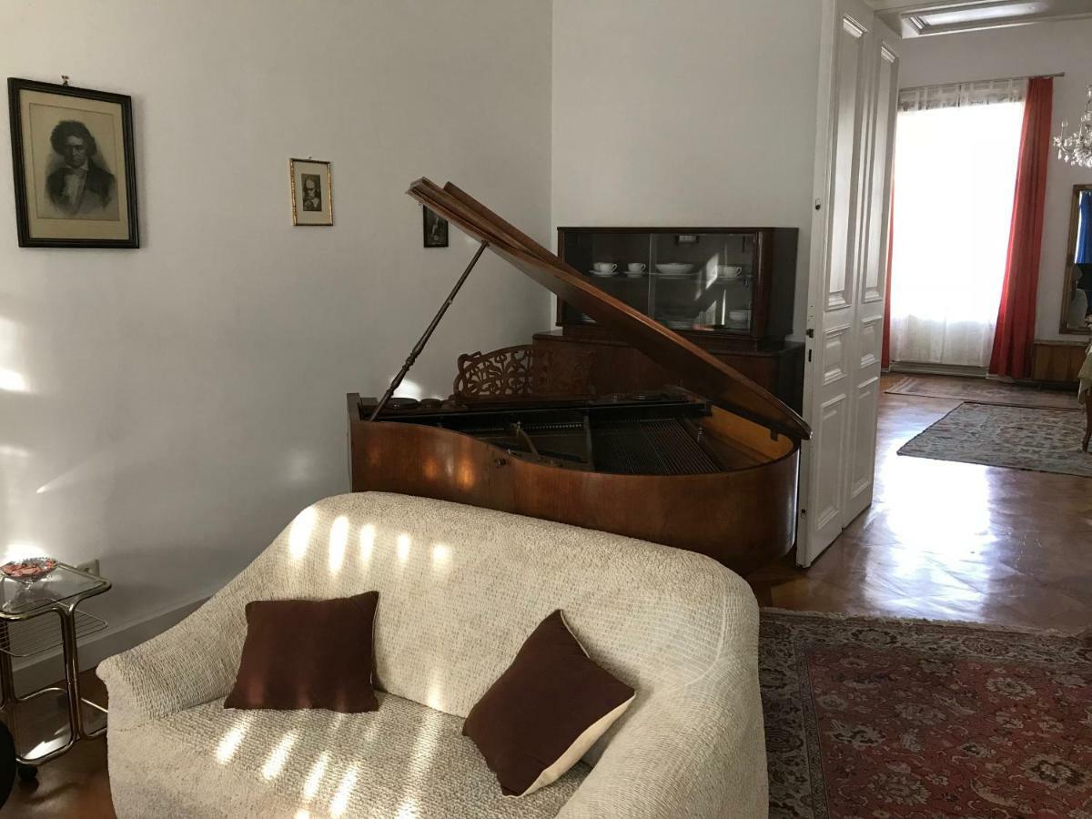 88m² Grosses Im 1. Stock * Wenen